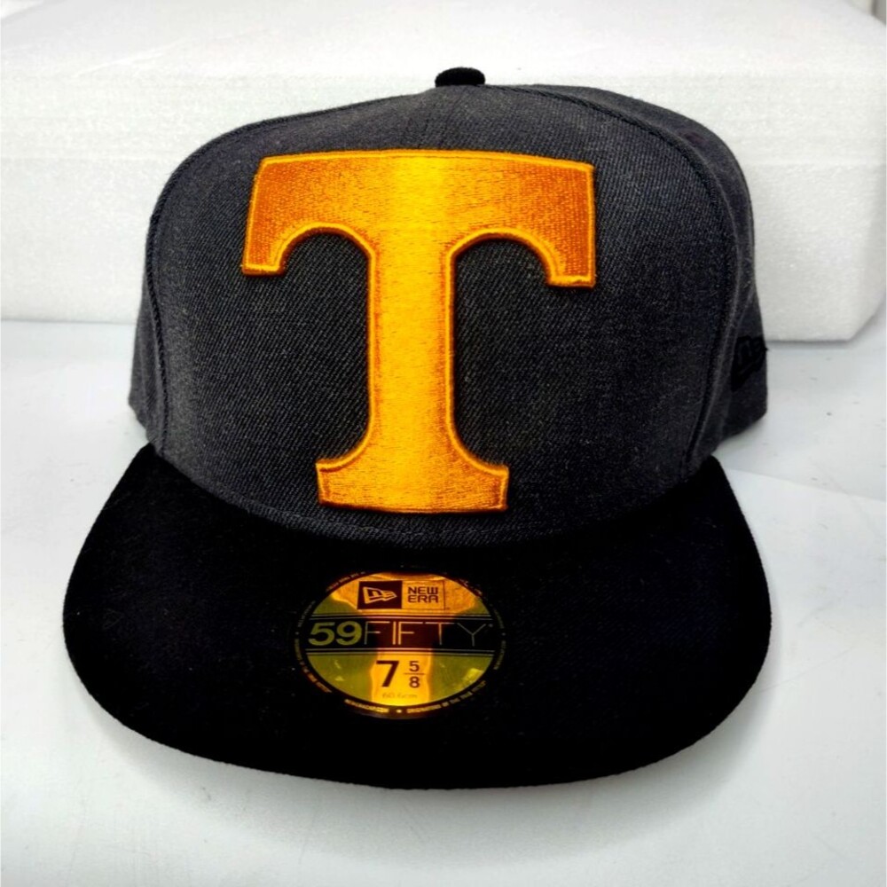 New Era Tennessee Volunteers VOLS Trucker Mens Hat Cap Gray Black Size 7- 5/8